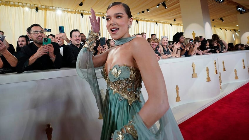 March 10, 2024, Los Angeles: Hailee Steinfeld on the red carpet at the 96th Oscars at the Dolby Theatre at Ovation Hollywood in Los Angeles on Sunday, March 10, 2024.