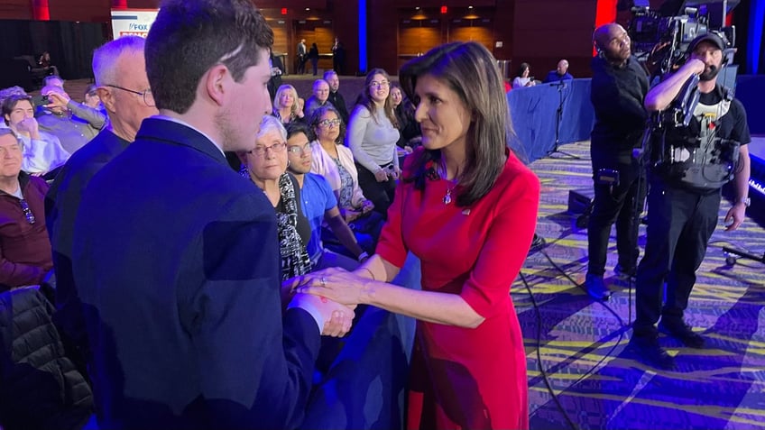 Haley takes aim at Biden, Trump, and DeSantis at Fox News town hall in Iowa