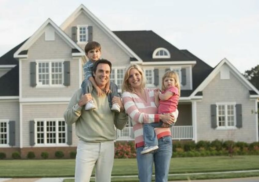 half of americans who think theyre middle class really arent pew