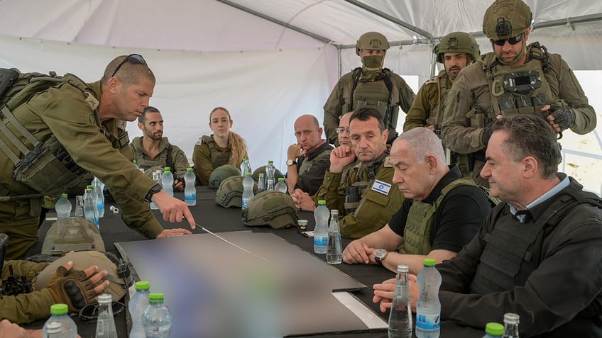 Netanyahu and military