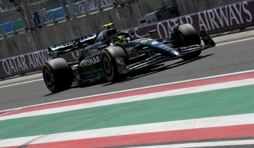 hamilton bounces back to outpace verstappen in hungarian practice