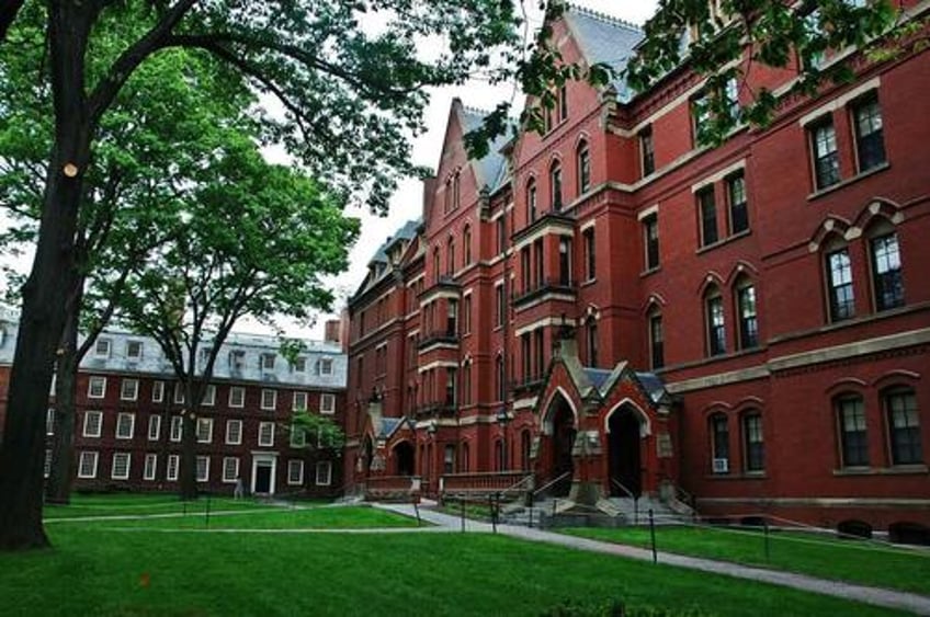 harvard columbia unc see drop in black freshman enrollment after supreme court ruling on affirmative action