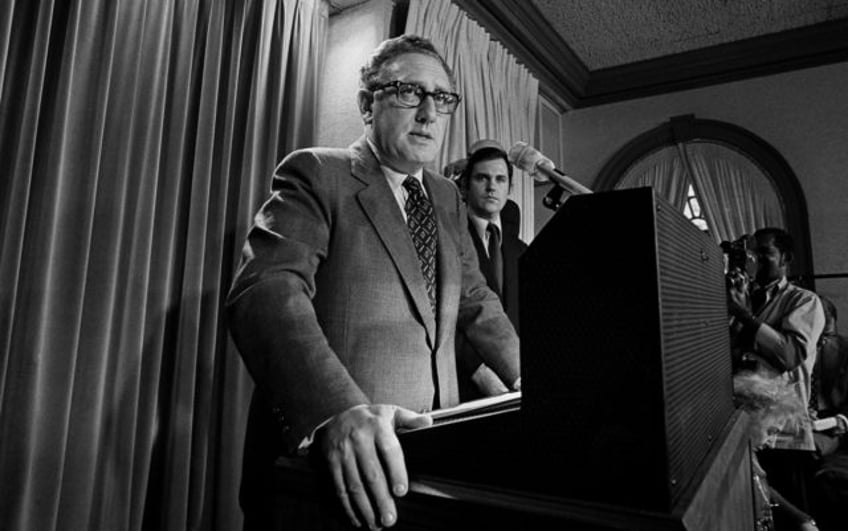 henry kissinger former secretary of state dies at 100