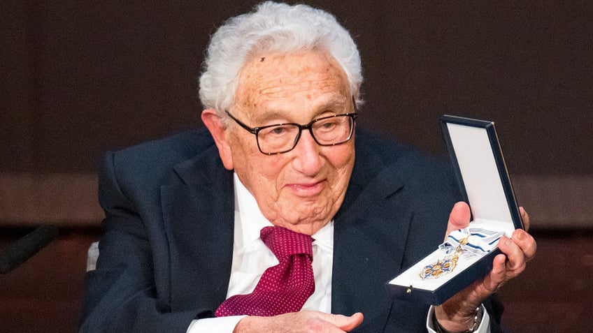 henry kissinger laid groundwork for a generation of middle east peace says kt mcfarland