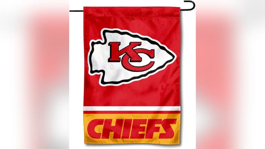 here are 5 things every kansas city chiefs fan should own in time for super bowl sunday