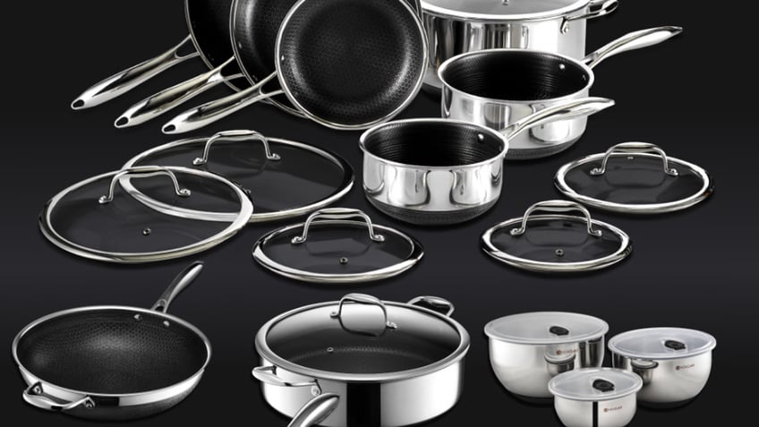 This bundle has what you need for a culinary masterpiece.