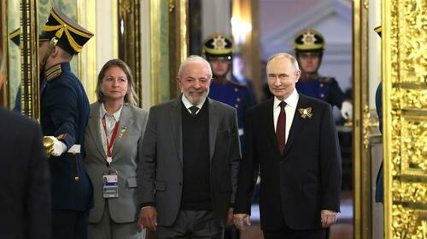 hey comrade putin just go brazils lula presses russian president on istanbul talks