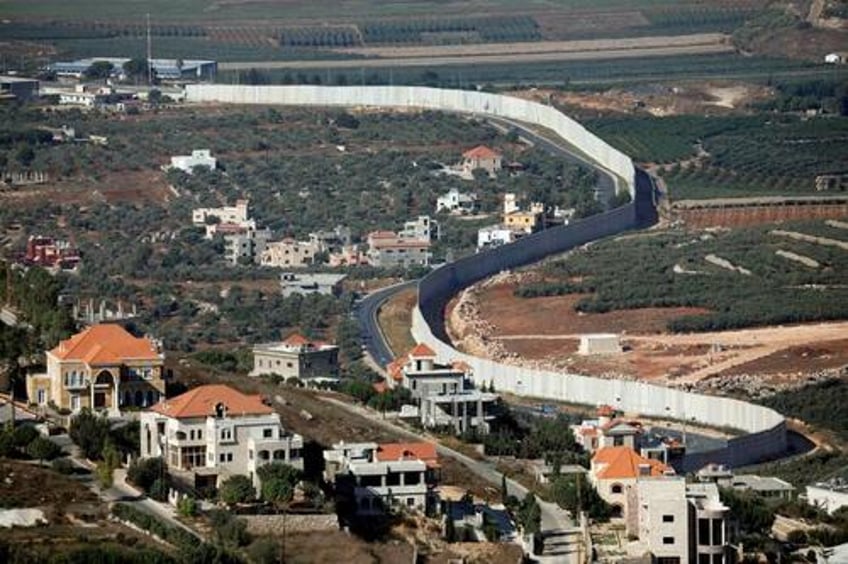 hezbollah detonates bomb after idf troops caught breaching lebanese border wounding 4