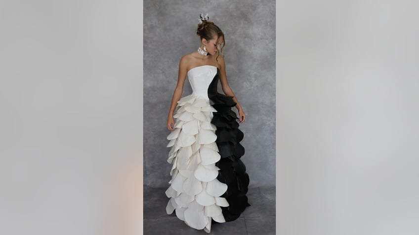 high school students can win 15k in scholarship money by making their prom outfit out of duct tape