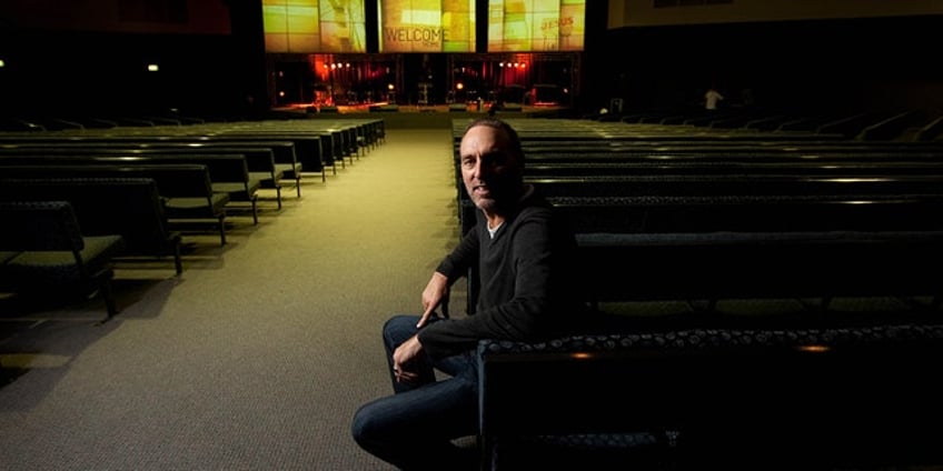 hillsong church founder brian houston found not guilty of failing to report fathers child sex crimes