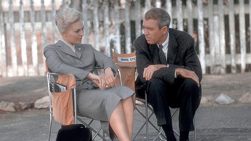 hitchcock muse kim novak recalls forbidden sammy davis jr romance i never thought of race