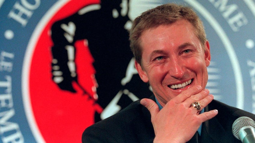 Wayne Gretzky in 1999