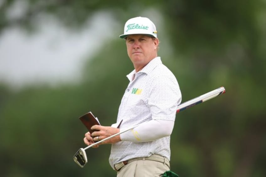 American Charley Hoffman has a one-stroke lead after the first round of the US PGA Tour Ch