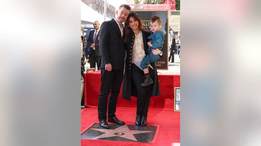 macauley culkin brenda song and their son dakota