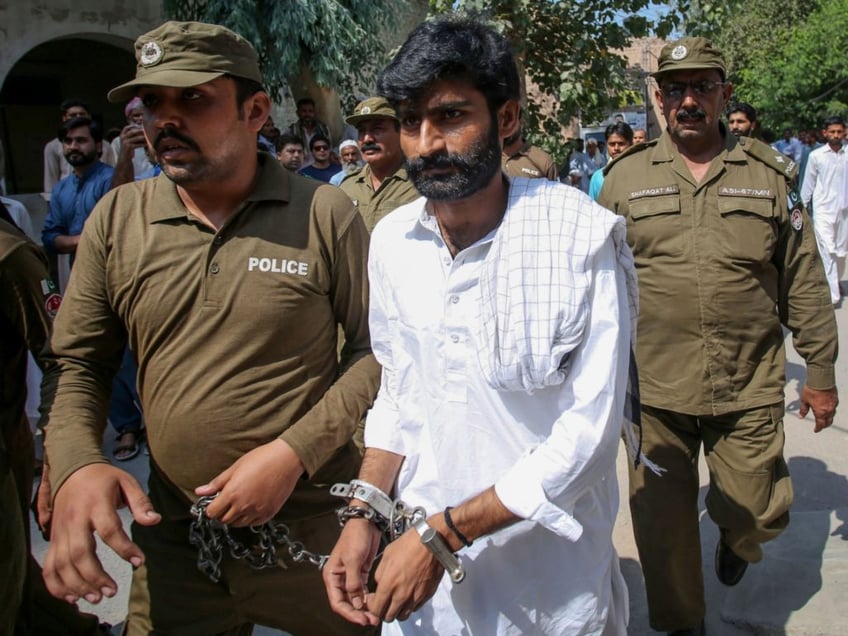 honor killing father accused of killing pakistani teen girl over social media video