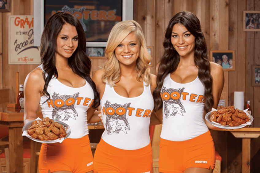 hooters goes tits up as bankruptcy may come within months