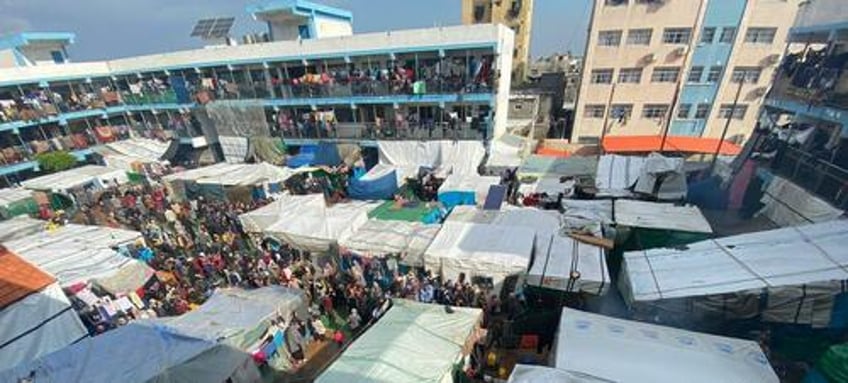 horrific images over 40 killed at un gaza school that idf says was used by hamas