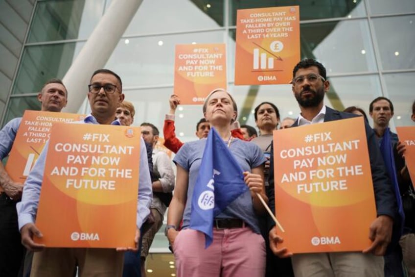 hospital services in the uk come to a standstill as thousands of senior doctors strike again