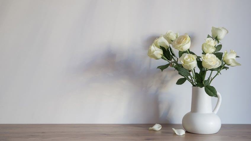 bouquet of white roses