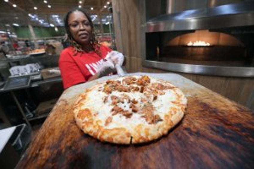 Hot honey, exotic spices pushing pizza into new flavors