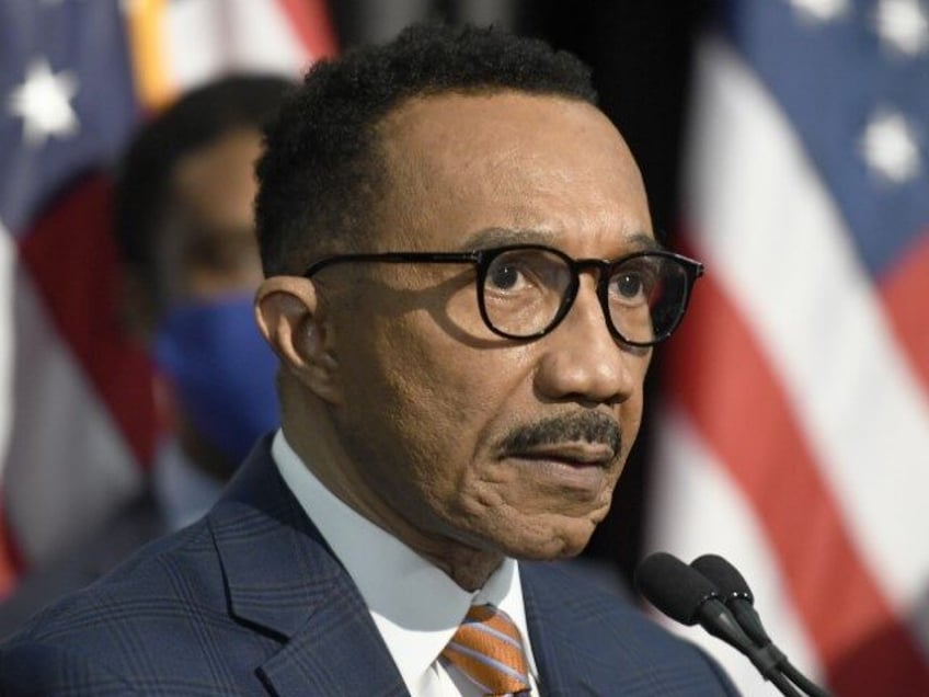 house democrat kweisi mfume rips notes claims fbi doj irs keep this democracy in check