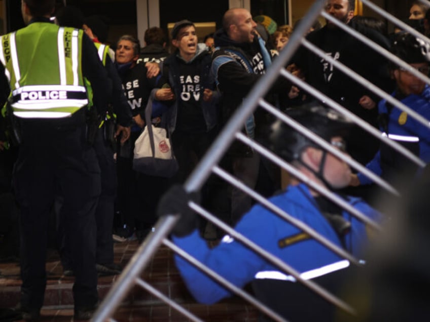 house democrat leadership silent on violent protests at dnc