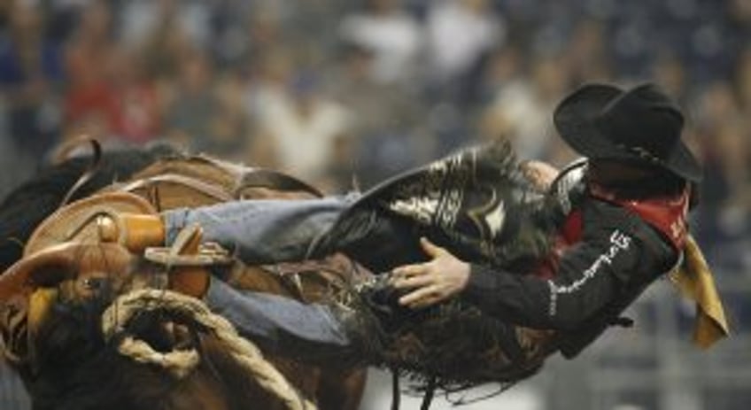 House fire claims life of Texas rodeo legend Roy Cooper