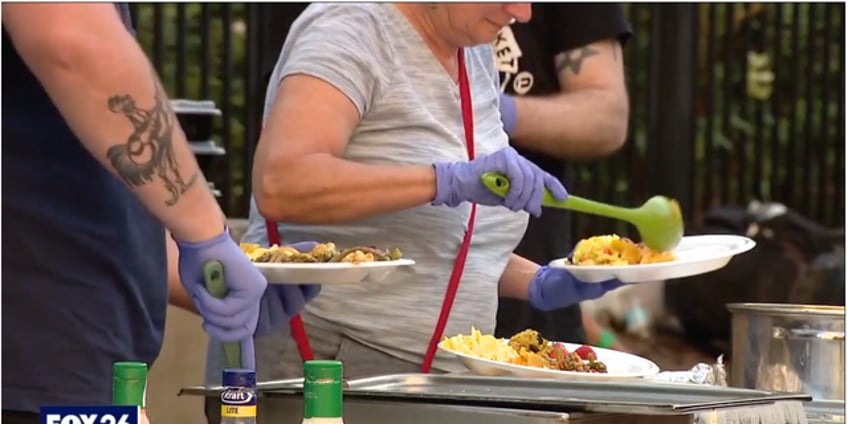 houston man ticketed for feeding homeless found not guilty pursuing lawsuit in federal court