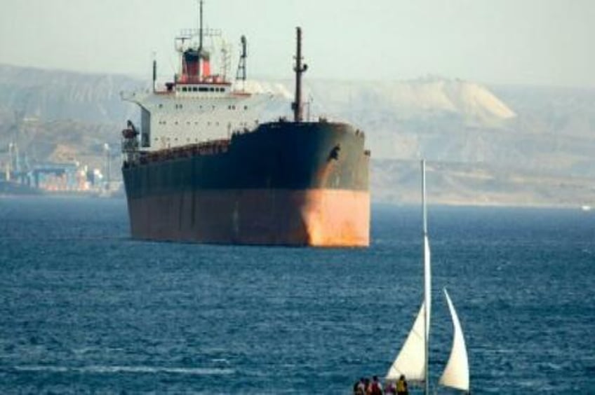 houthis attack us owned tankers 3rd time this week as biden admits failure to stop