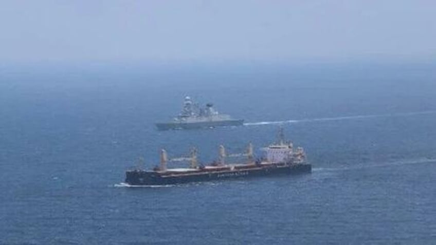 houthis launch attack on us cargo navy ships following two weeks of quiet