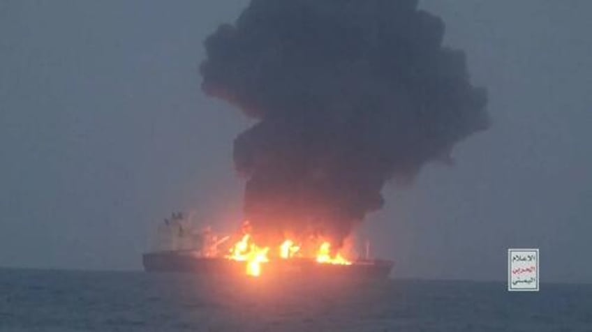 houthis to allow salvage crews to access the oil tanker they hit in the red sea