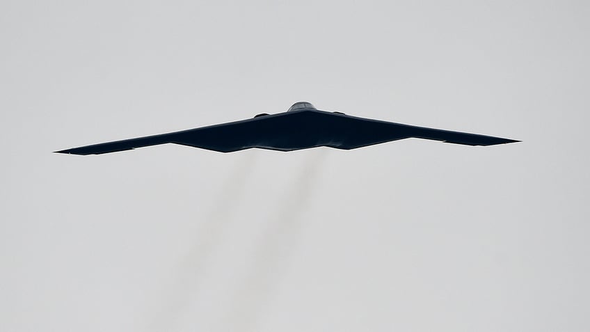 B2 Bomber