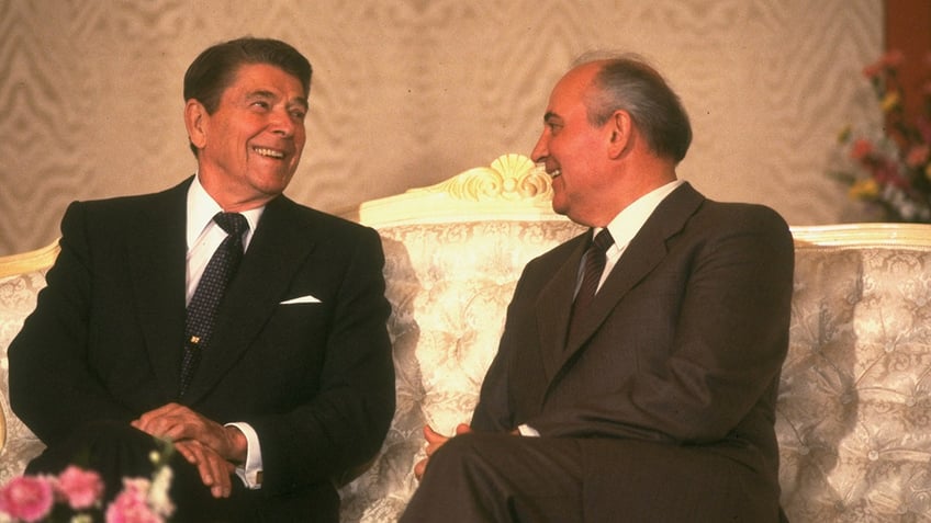 Reagan and Gorbachev