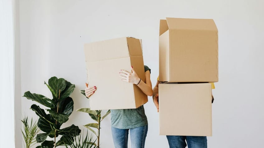 How to avoid becoming a moving scam victim