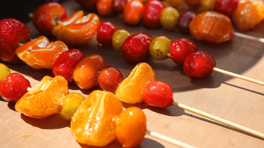 Tanghulu skewers