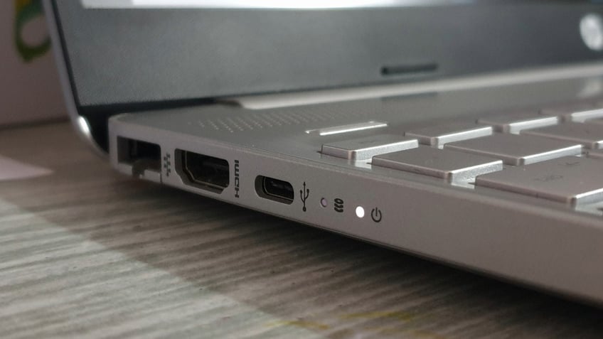 laptop ports