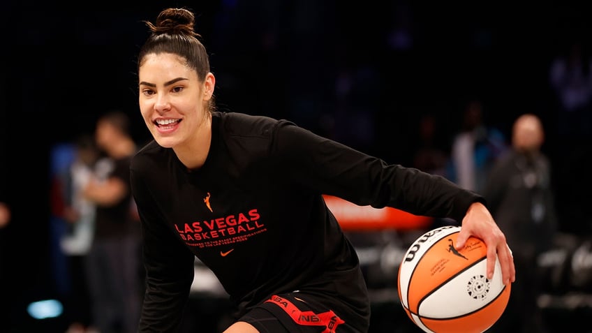 how wnba star kelsey plums faith got her through brutal year god has always had a plan for me