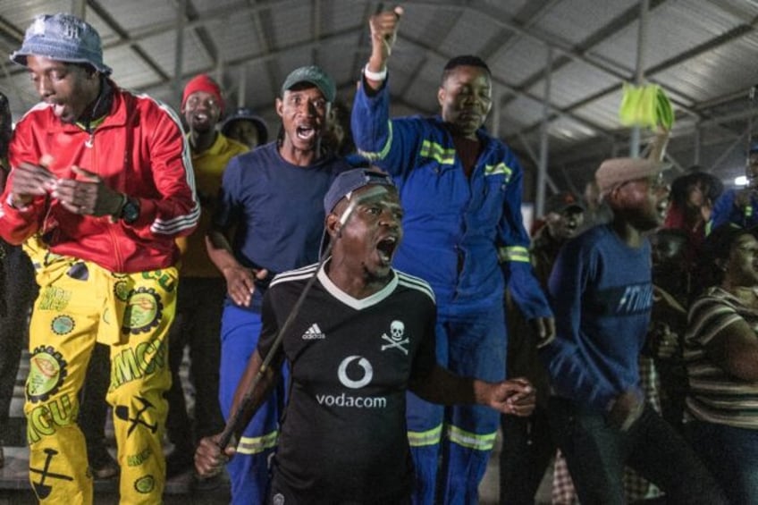 hundreds held underground in south africa gold mine protest