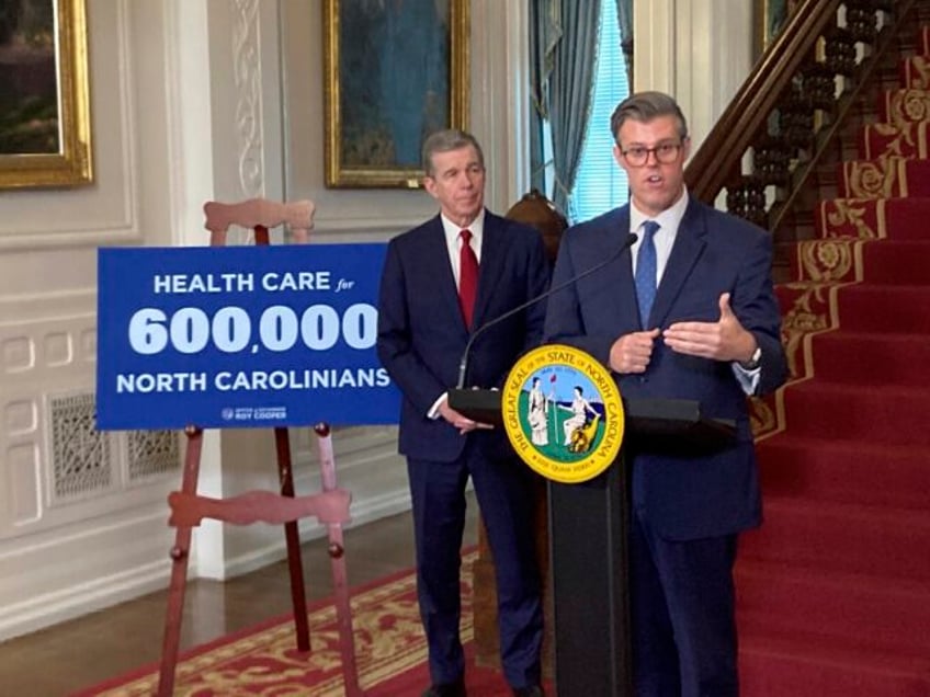 hundreds of thousands in north carolina will be added to medicaid rolls this week