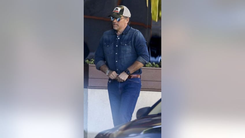 hunter biden buckles up in ritzy la neighborhood amid questions of possible fara violations