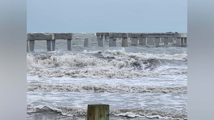 hurricane idalia forecasted to be extremely dangerous category 4 at landfall