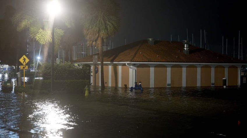 hurricane idalia makes landfall over floridas big bend as category 3 storm tens of thousands without power