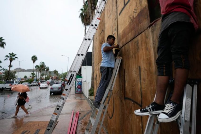 hurricane norma takes aim at mexicos los cabos resorts as tammy threatens islands in the atlantic