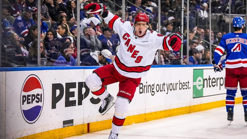 Evgeny Kuznetsov celebrates goal