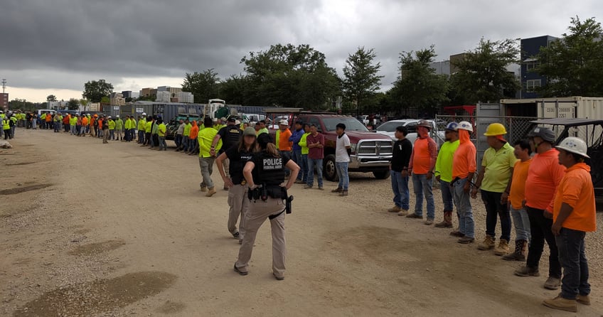 ice agents arrest over 100 illegal aliens at florida construction site