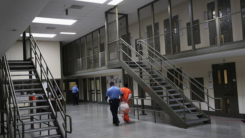 ice detention center houses handful of inmates despite having thousands of beds lawmaker