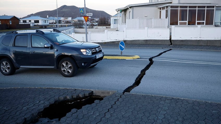 iceland officials say high volcanic eruption possibility as hundreds of earthquakes hit region