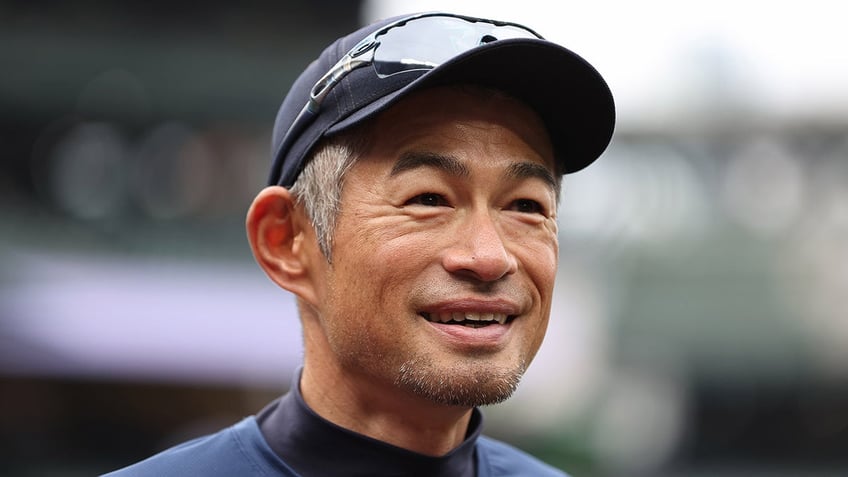 ichiro strikes out 9 batters against all star girls team