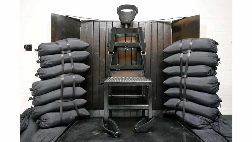 Execution chair