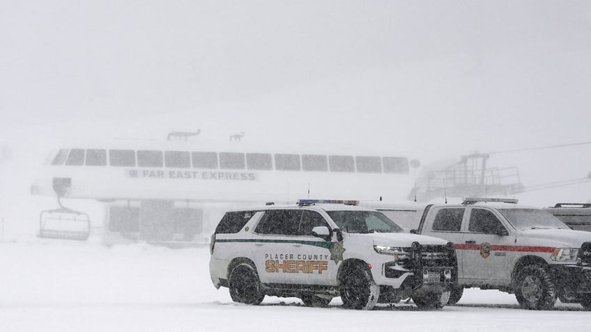 Snow blanketing an area in California